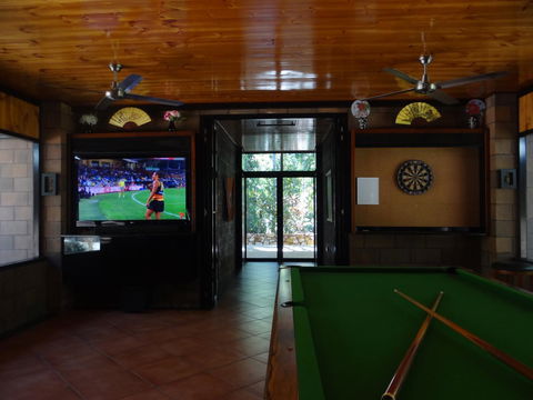 DARWIN'S SHADY ACRES RETREAT - E Caravan Parks 16