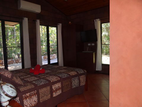 DARWIN'S SHADY ACRES RETREAT - E Caravan Parks 38