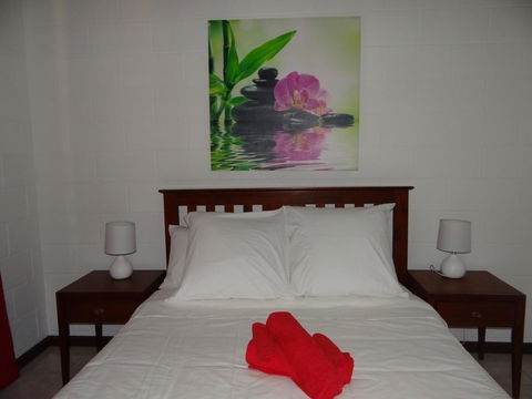 DARWIN'S SHADY ACRES RETREAT - E Caravan Parks 34