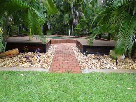 DARWIN'S SHADY ACRES RETREAT - E Caravan Parks 10