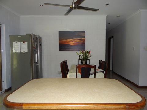 DARWIN'S SHADY ACRES RETREAT - E Caravan Parks 24