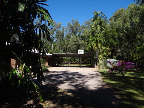 DARWIN'S SHADY ACRES RETREAT - E Caravan Parks 4