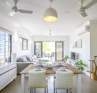 ZEN QUARTERS - The NOMADS PAD Near Nightcliff Markets  Sunset Foreshore - E Caravan Parks