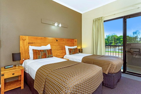 Quality Hotel Darwin Airport - E Caravan Parks 16