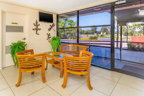 Quality Hotel Darwin Airport - E Caravan Parks 6
