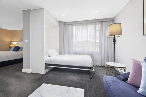 Canberra Rex Hotel - E Caravan Parks 34