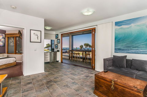 Lennox Holiday Apartments - E Caravan Parks 40