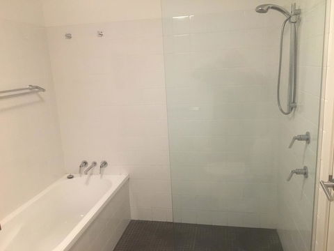 Lennox Holiday Apartments - E Caravan Parks 29