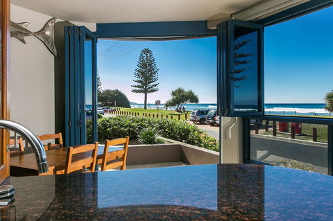 Lennox Holiday Apartments - E Caravan Parks 1