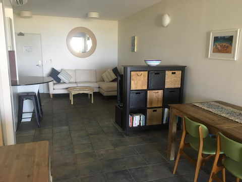 Lennox Holiday Apartments - E Caravan Parks 18