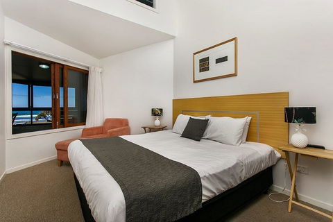 Lennox Holiday Apartments - E Caravan Parks 27