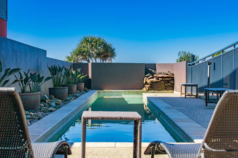 Lennox Holiday Apartments - E Caravan Parks 3