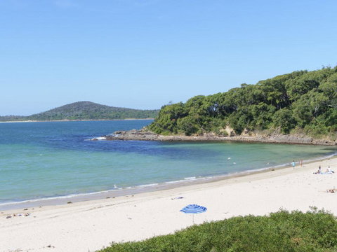 Bombora @ Fingal Bay - E Caravan Parks 2