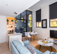 Bond Quarter Loft - E Caravan Parks