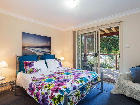 Bonito At Bagnalls Beach' 1/6 Bonito Street - Pet Friendly, Air Conditioning - E Caravan Parks 1