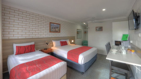 Boonah Motel - E Caravan Parks 2