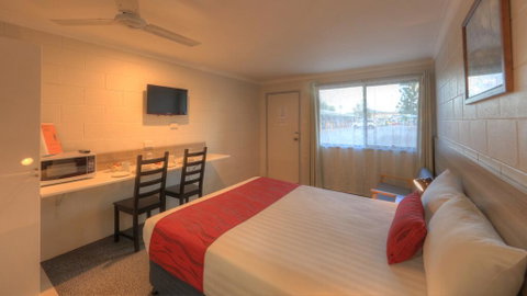 Boonah Motel - E Caravan Parks 1