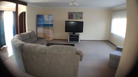 Boondilla House - The Entrance, NSW - E Caravan Parks 2