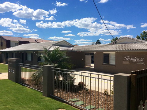 Bottletree Apartments On Garget - E Caravan Parks 0