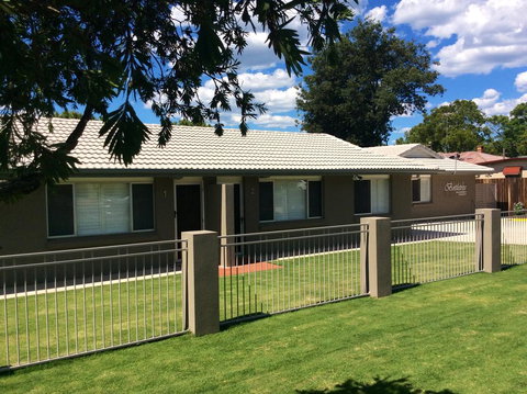 Bottletree Apartments On Garget - E Caravan Parks 1