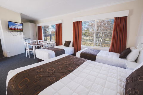 Boulevard Motel - E Caravan Parks 0