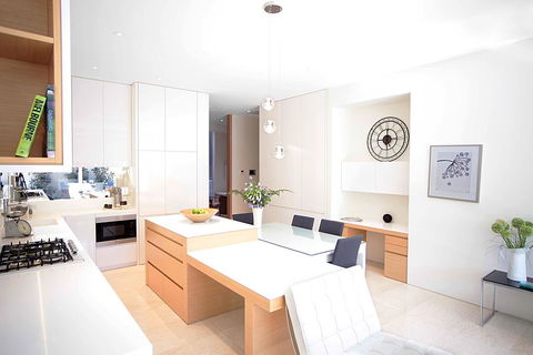 Boutique Stays - The Residence, Brighton Luxury Apartment - E Caravan Parks 1