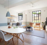 Boutique Sunlit Studio with Designer Furnishings - E Caravan Parks