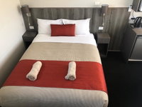 Book Cootamundra Accommodation Vacations E Caravan Parks E Caravan Parks