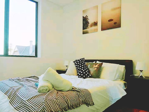 Brand New Apartment Next To Shopping Center - E Caravan Parks 0