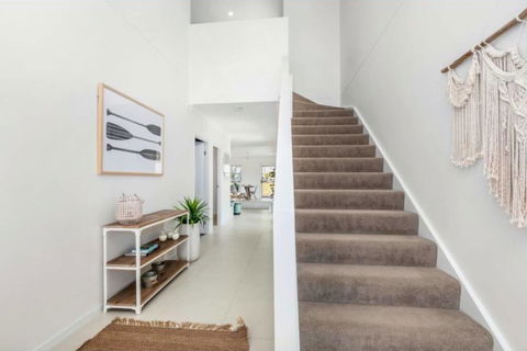 Brand New PRIZE HOME 50m Path To Beach - E Caravan Parks 2