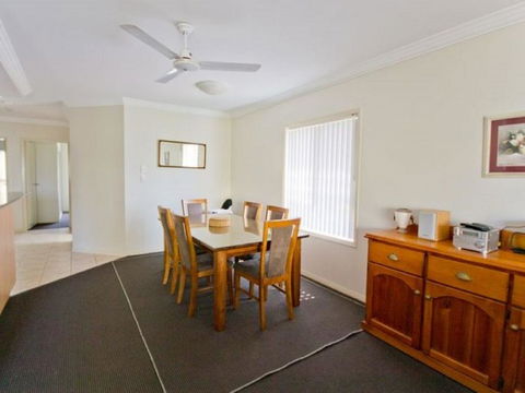 Breakers 1/8 - E Caravan Parks 2