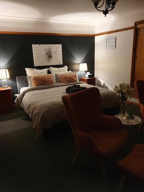 Brick Creek House - E Caravan Parks 2