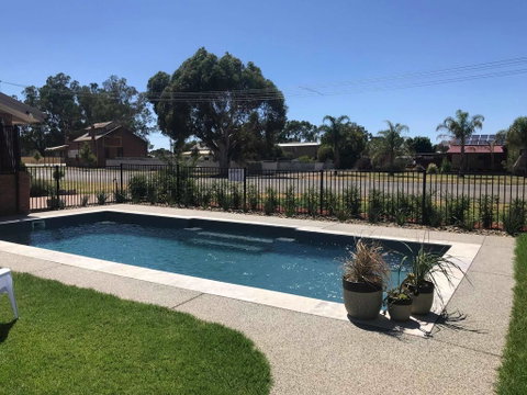 Bridge Motor Inn Tocumwal - E Caravan Parks 2