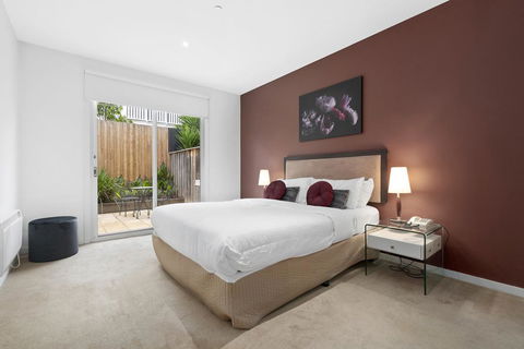 Brighton Bay Apartments - E Caravan Parks 2