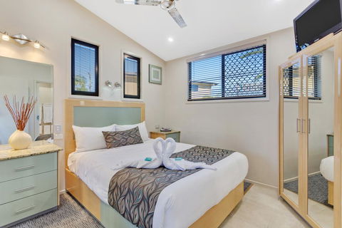 Brisbane Holiday Village - E Caravan Parks 2