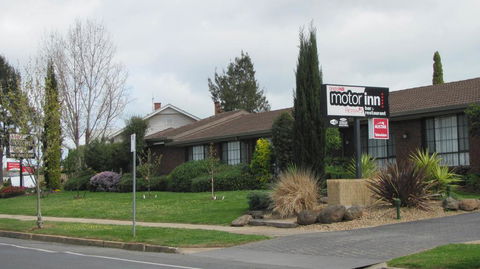 Bristol Hill Motor Inn & Peppa's Licensed Restaurant - E Caravan Parks 1