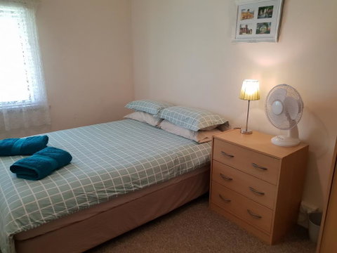 Browncoat Cottage Mudgee - E Caravan Parks 3