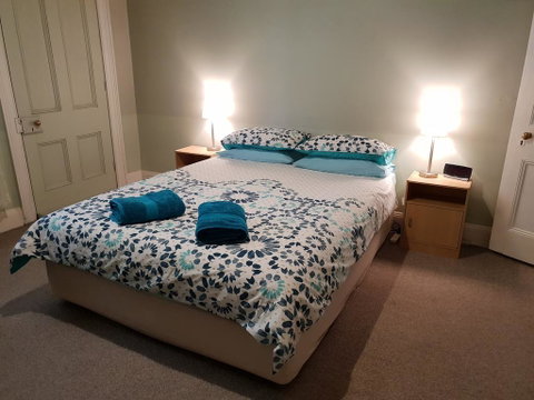 Browncoat Cottage Mudgee - E Caravan Parks 1