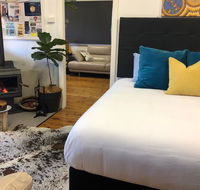 BungalowTenterfield - Modern Vintage Luxury - E Caravan Parks