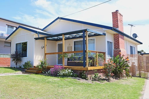 Bungo Beach House - Pet Friendly Home - E Caravan Parks 0