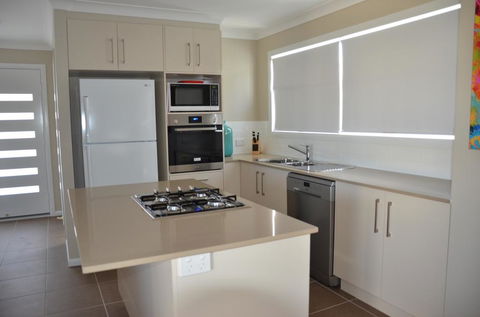 Bunya Vista Accommodation - E Caravan Parks 0