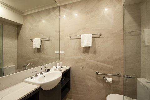 Burke And Wills Hotel Toowoomba - E Caravan Parks 3