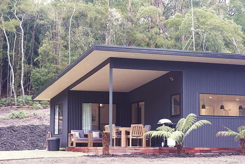 Bush & Beach Family Retreat - E Caravan Parks 1