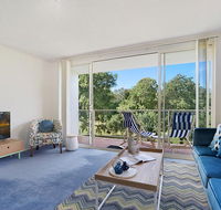Bushwalk To The Beach From A Tranquil Apartment - E Caravan Parks