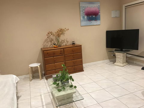 Cairnlea St Albans Townhouse - E Caravan Parks 0
