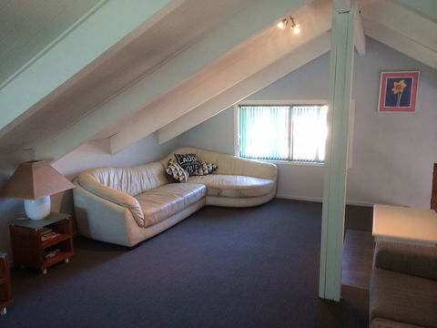 Callala Beach Shack - Pet Friendly - E Caravan Parks 1
