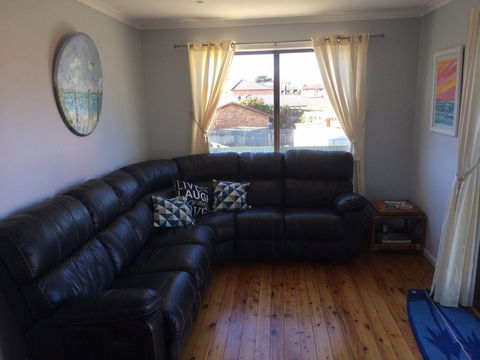Callala Beach Shack - Pet Friendly - E Caravan Parks 3