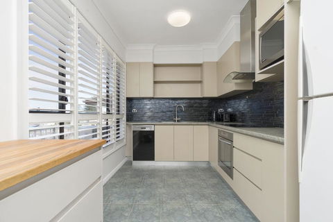 Calypso, Unit 5 - The Entrance - E Caravan Parks 2