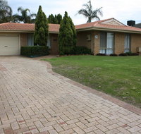 Canal Time Home Mandurah - E Caravan Parks