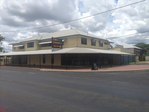 Capella Hotel Motel - E Caravan Parks 0